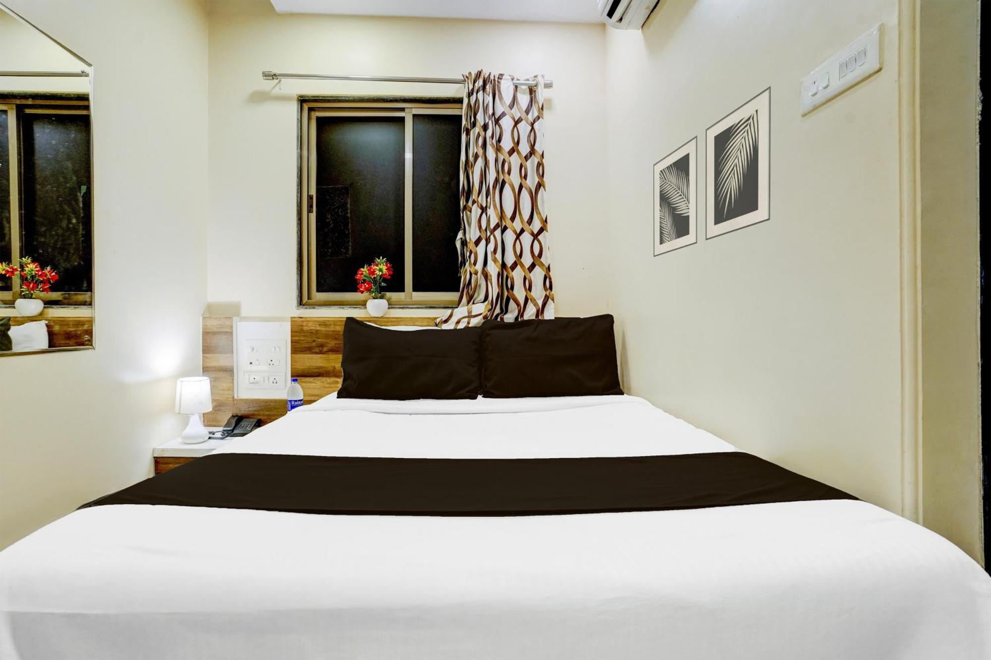 Airport Metro Hotel Мумбаї Екстер'єр фото
